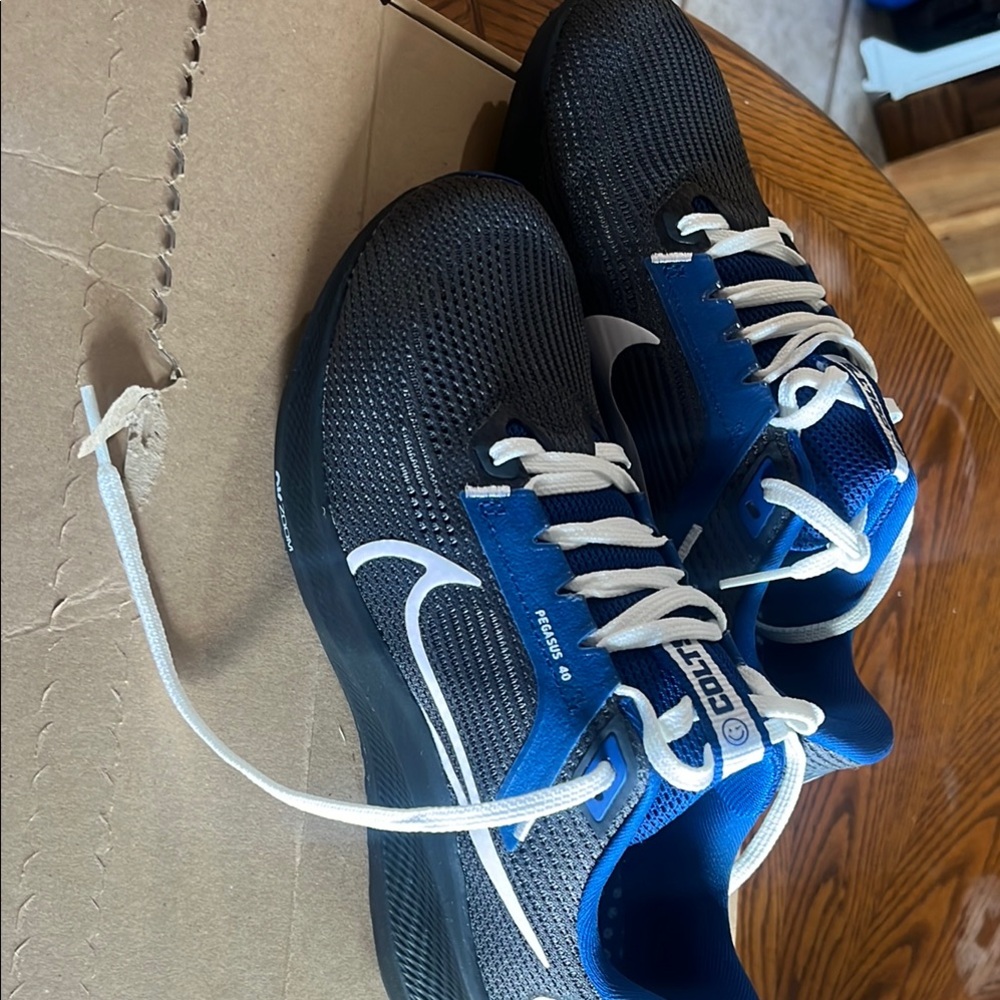 Nike Zoom Pegasus 40 Colts in Blue and Black